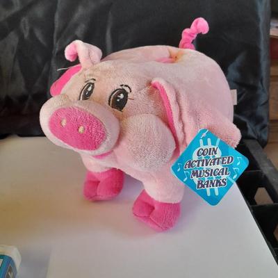 Talking BABE the pig plush - Babe Collectible VHS tapes and a plush piggy bank
