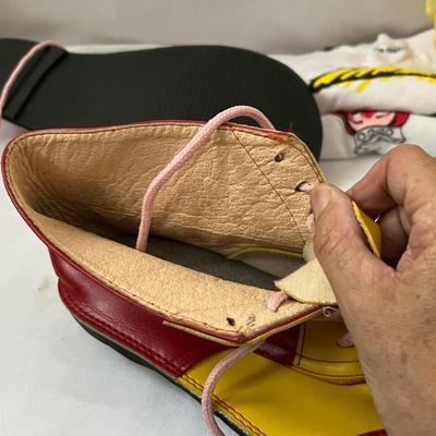 Clown Costumes, Decor & More (UB-RG)