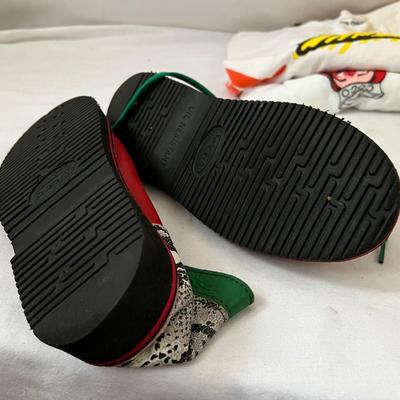 Clown Costumes, Decor & More (UB-RG)