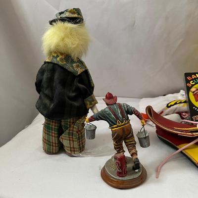 Clown Costumes, Decor & More (UB-RG)