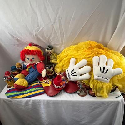 Clown Costumes, Decor & More (UB-RG)