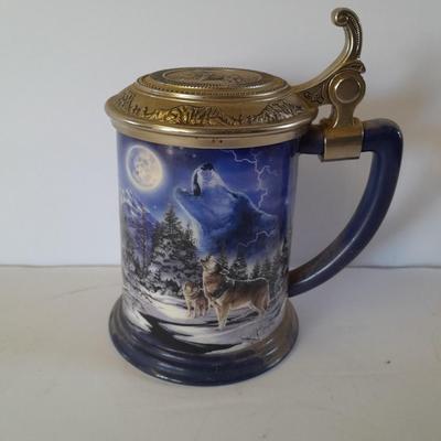 The call of the North Collector's tankard stein International Wolf Center