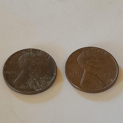 Two one cent Wheat pennies 1942 & 1945