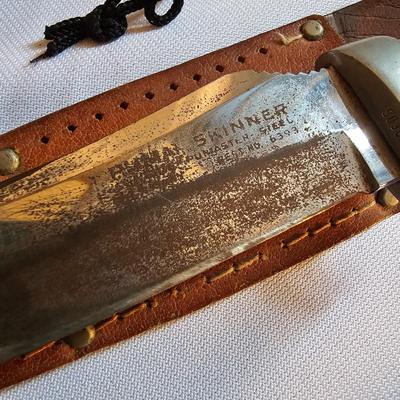 Large Knife Assortment & More  (UO-JS)