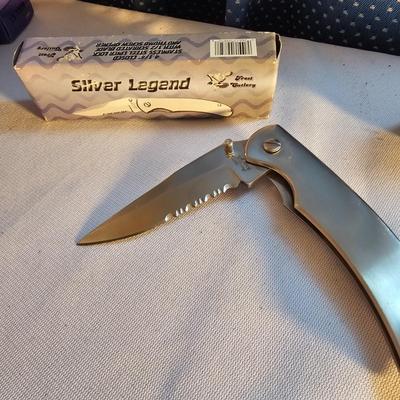 Large Knife Assortment & More  (UO-JS)