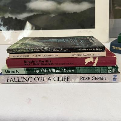 Local Art & Books - Signed Photograpy & Autographed Book (UB-RG)