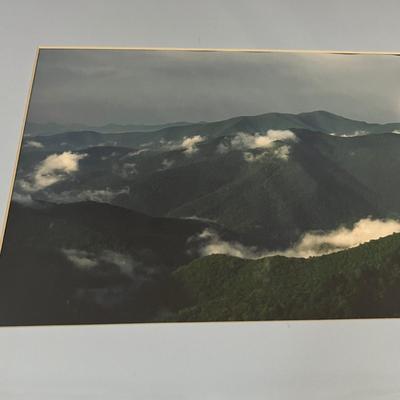 Local Art & Books - Signed Photograpy & Autographed Book (UB-RG)