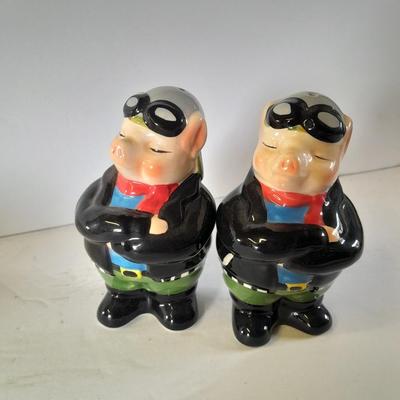 Harley Davidson Hog's - Harley Hog Piggy bank and Harley Hog salt & pepper shakers