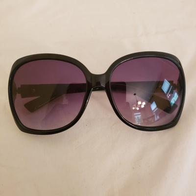 Chloe, Hilfiger, Disel Sunglasses and More (GR-KD)