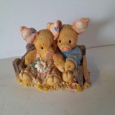 This Little Piggy - Numbered Little Pig Figures Pic Collectible miniatures
