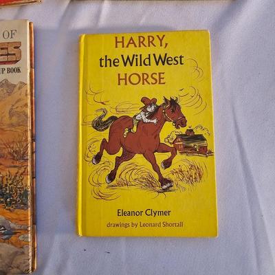 Children's Books & Stories (UO-JS)