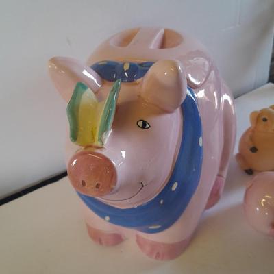 Coco Dowley Pig cookie jar with Pig salt & pepper shakers