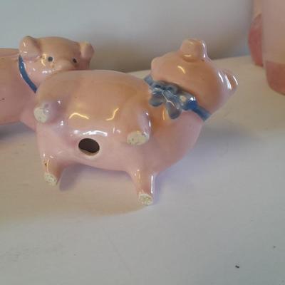 Coco Dowley Pig cookie jar with Pig salt & pepper shakers