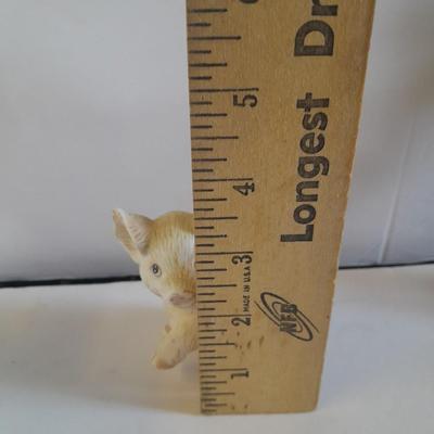 Vintage pig salt & pepper shakers, and other pig figures