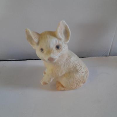 Vintage pig salt & pepper shakers, and other pig figures