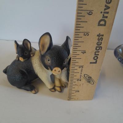 Black and white pig figures, Global art Harvey Knox Kingdom with miniature pitcher and bowl