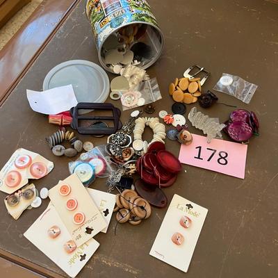 Tin of Buttons