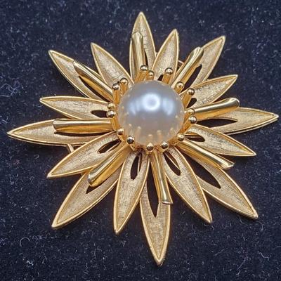 Vintage Cathe Large Gold Tone Pin