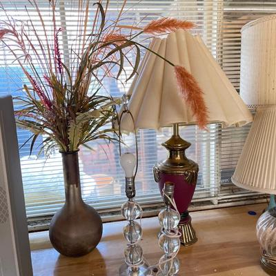 Table, lamps, and vase
