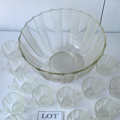 Vintage Jeanette Glass Dew Drop Pattern Punch Bowl Set, Holiday Entertaining!