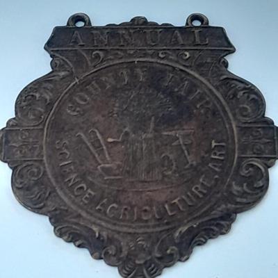Vintage Annual County Fair Science, Agriculture and Art metal badge