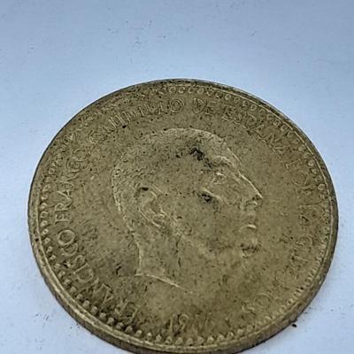 Two Spanish 1966 Una Peseta Coins