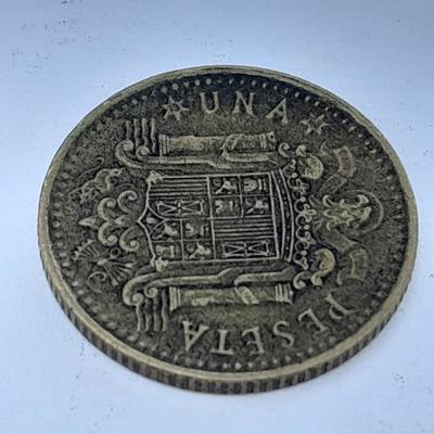 Two Spanish 1966 Una Peseta Coins