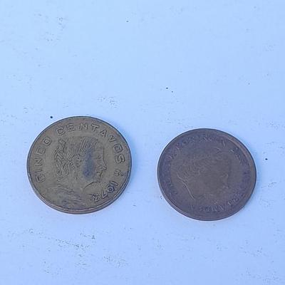 Two Peru 20 Centavos coins