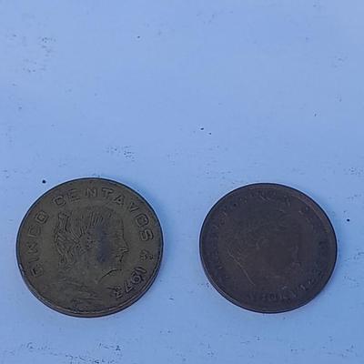 Two Peru 20 Centavos coins