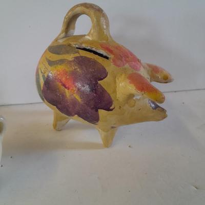 Floral piggy banks, Mexico art