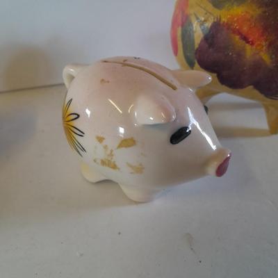 Floral piggy banks, Mexico art