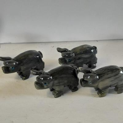 Small rock pigs, marble, onyx collectible pigs