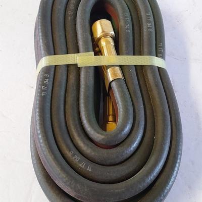 Acetylene and Oxygen hoses with gauges, torch tips and new replacement hoses