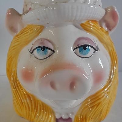 Vintage Miss Piggy Tastesetter Sigma mug and Ceramic dog planter box