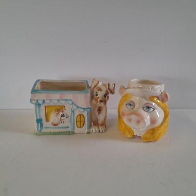Vintage Miss Piggy Tastesetter Sigma mug and Ceramic dog planter box