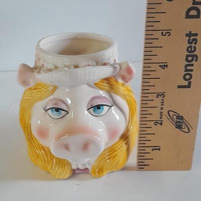 Vintage Miss Piggy Tastesetter Sigma mug and Ceramic dog planter box