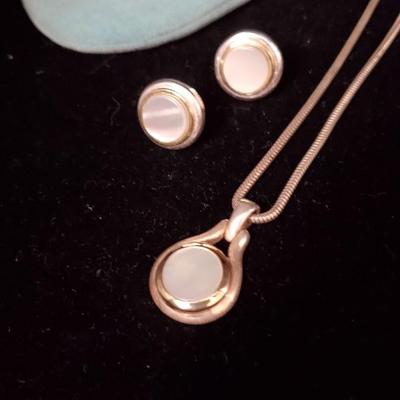 Tiffany & Co  18K gold - Silver - Mother of Pearl Set