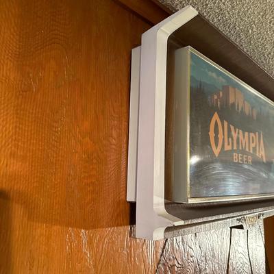 LIGHTED OLYMPIA BEER SIGN