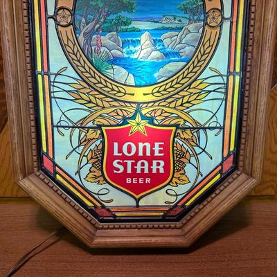 LIGHTED LONE STAR BEER SIGN