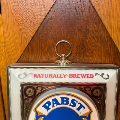 LIGHTED PABST LIGHT BEER SIGN