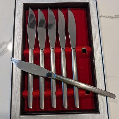 6 Raimond Stainless Steel Steak Knives