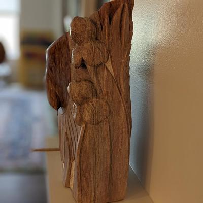 Incredible, Original Kirk Tatom Utah Alabaster "Bird with 3 Iris'" Sculpture