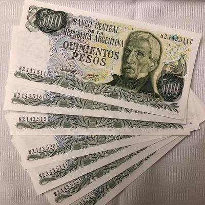 Argentinian 50 and 500 Pesos Currency