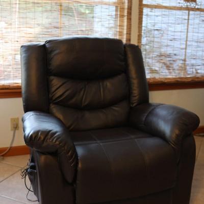 Recliner Chair With Remote Control Massage & Heat - Like New