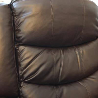 Recliner Chair With Remote Control Massage & Heat - Like New