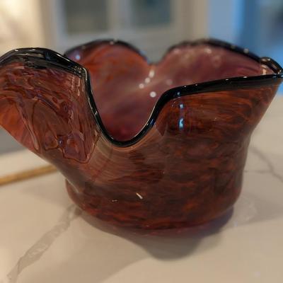 Incredibly Beautiful Signed Beverly Albrets Hand Blown Sculpture