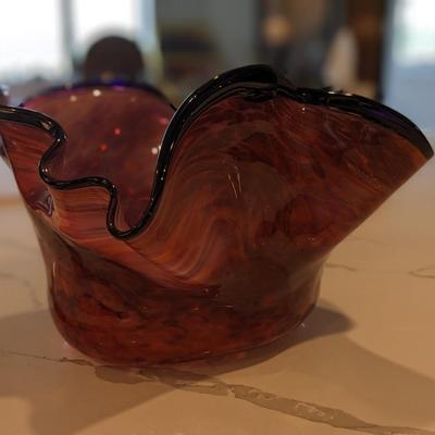 Incredibly Beautiful Signed Beverly Albrets Hand Blown Sculpture