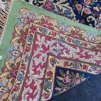 Gorgeous Persian Hand Woven Wool Rug From Iran