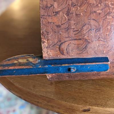 Antique Rosemaling Oval Sandwich Box