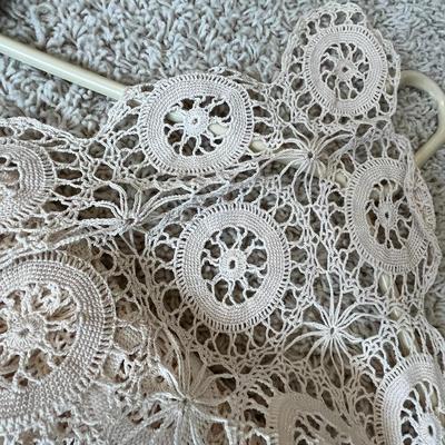 Lace Table Cloths